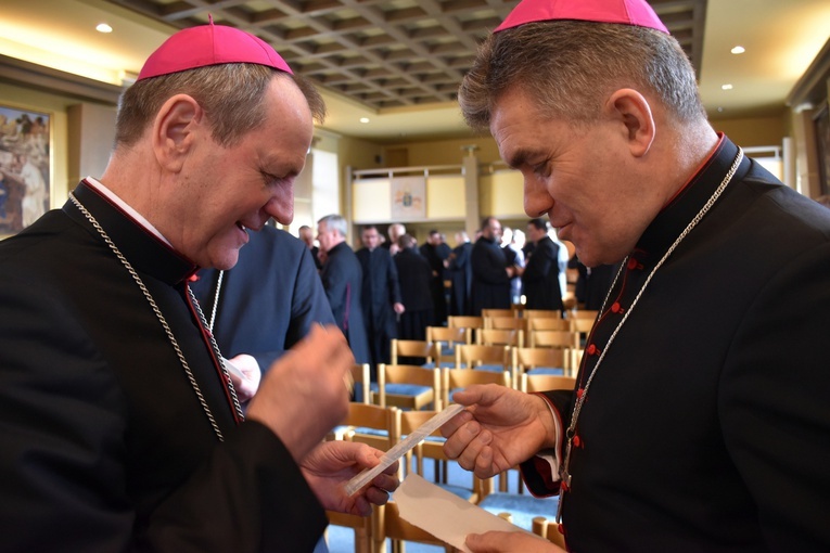 Na zakończenie przyszedł czas na życzenia indywidualne. 