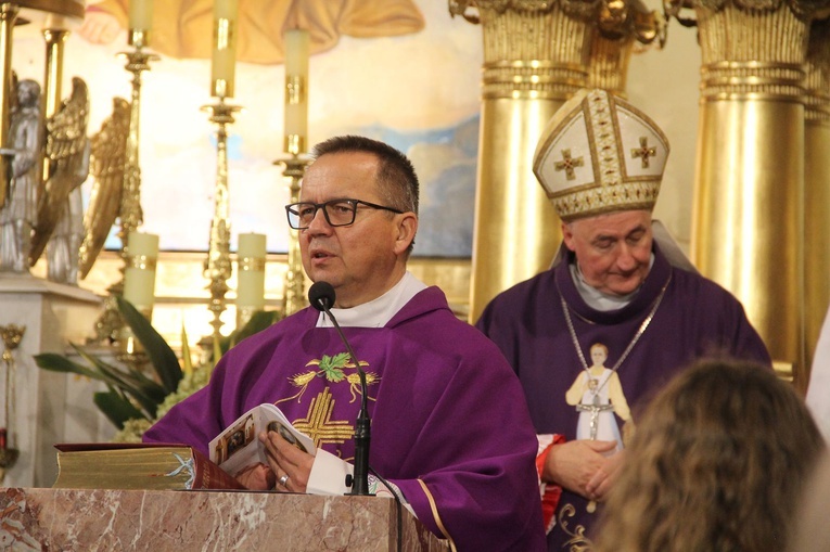 Wał Ruda - Zabawa. Droga Krzyżowa i poświęcenie kaplicy