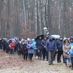 Wał Ruda - Zabawa. Droga Krzyżowa i poświęcenie kaplicy