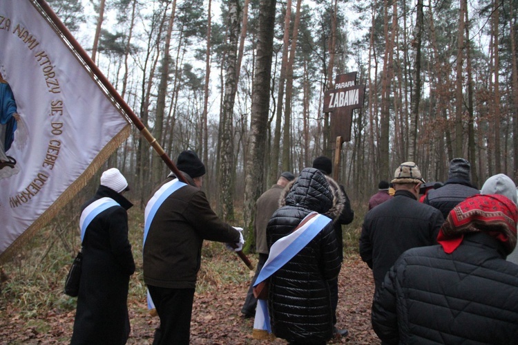 Wał Ruda - Zabawa. Droga Krzyżowa i poświęcenie kaplicy