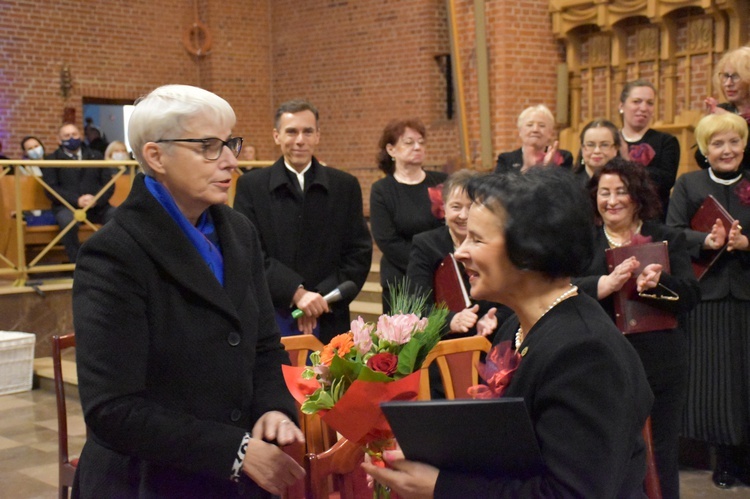 Chór Symfonia wyśpiewał swoje 90. urodziny