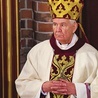 ▲	Od 25 marca 1992 do 26 sierpnia 2004 r. był ordynariuszem diecezji warszawsko-praskiej.