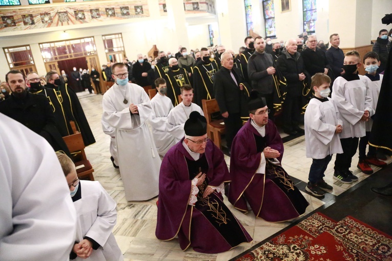 Nowa chorągiew Zakonu Rycerzy Jana Pawła II