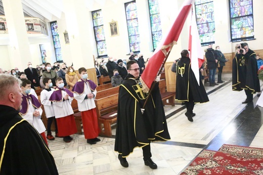 Nowa chorągiew Zakonu Rycerzy Jana Pawła II