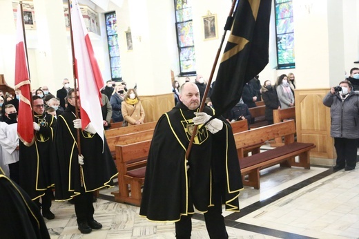 Nowa chorągiew Zakonu Rycerzy Jana Pawła II