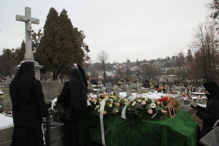 Uroczystości pogrzebowe s. Michaeli Bubik, elżbietanki cieszyńskiej