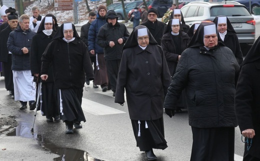 Uroczystości pogrzebowe s. Michaeli Bubik, elżbietanki cieszyńskiej