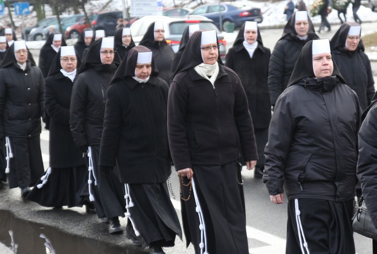 Uroczystości pogrzebowe s. Michaeli Bubik, elżbietanki cieszyńskiej