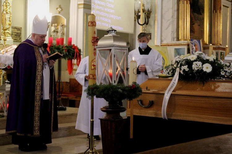 Uroczystości pogrzebowe s. Michaeli Bubik, elżbietanki cieszyńskiej