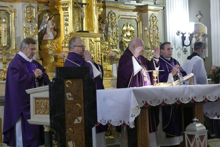 Uroczystości pogrzebowe s. Michaeli Bubik, elżbietanki cieszyńskiej