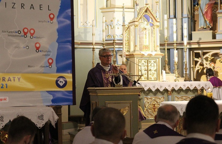 Uroczystości pogrzebowe śp. ks. kan. Stanisława Maślanki w Bielsku-Białej Lipniku