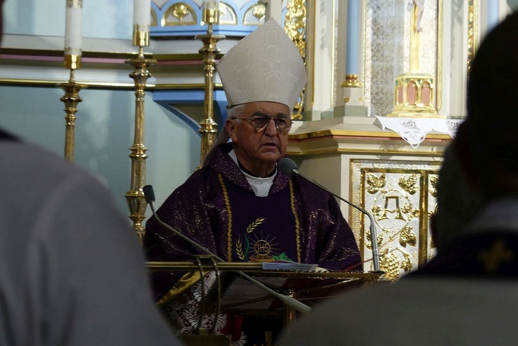 Uroczystości pogrzebowe śp. ks. kan. Stanisława Maślanki w Bielsku-Białej Lipniku