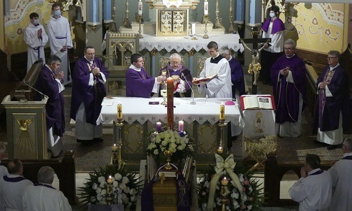 Msza św. w intencji śp. ks. kan. Stanisława Maślanki w Bielsku-Białej Lipniku.