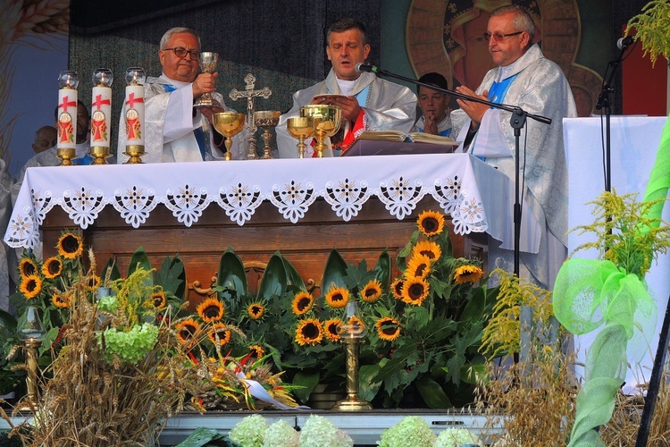 Śp. ks. kan. Tadeusz Krzyżak (1960-2021) - proboszcz w Bystrej Krakowskiej