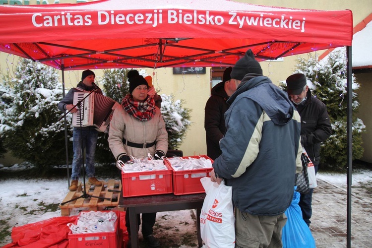 Świąteczne paczki Caritas dla wszystkich potrzebujących