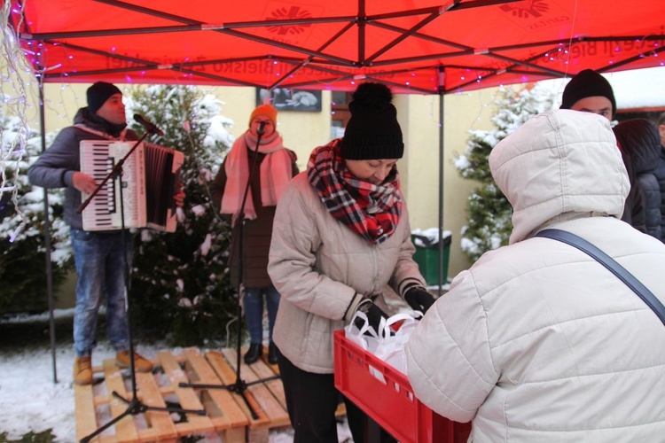 Świąteczne paczki Caritas dla wszystkich potrzebujących