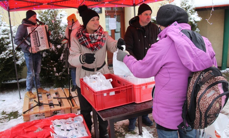 Świąteczne paczki Caritas dla wszystkich potrzebujących