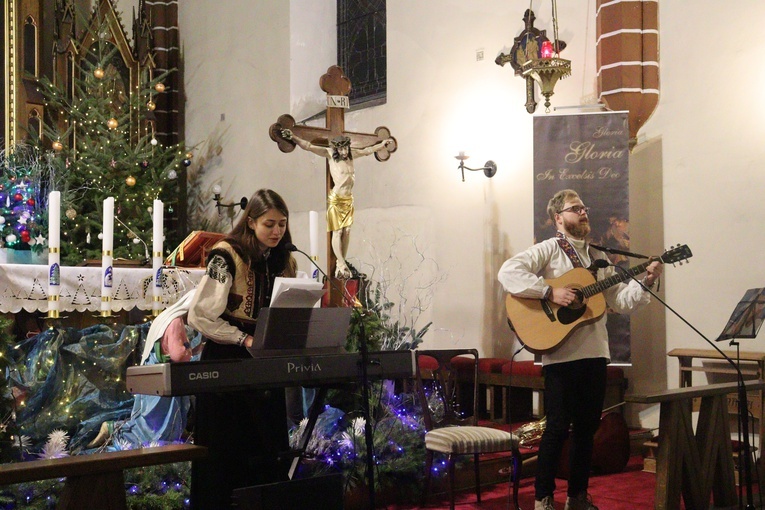 Koncert kolęd zespołu "Zbrucz"