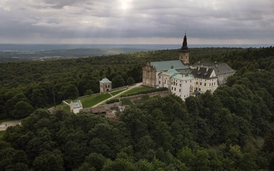 Wzmacnianie dzieci i młodzieży oraz nauka odpowiedzialności