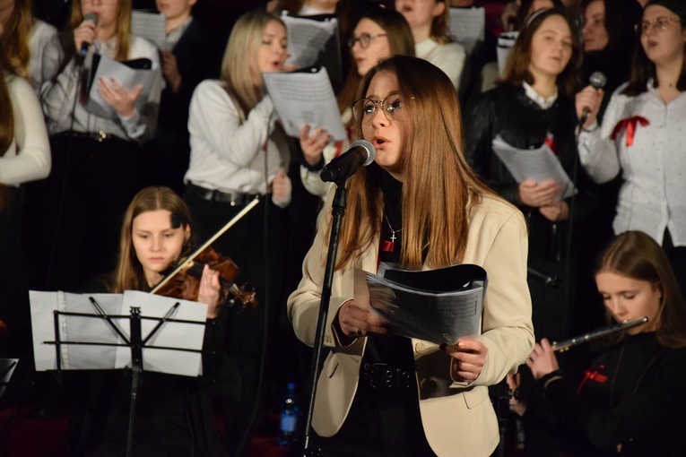 Tobie chwała, Narodzony