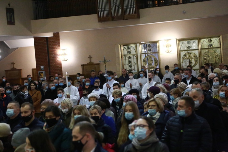 Oddanie 33 w Mielcu na Osiedlu