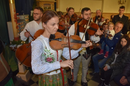 Kolędowanie w góralskim Miętustwie