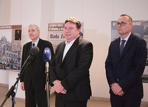 W otwarciu ekspozycji wziął udział m.in. dr Piotr Oleńczak, pełnomocnik Wojewody Mazowieckiego do spraw Kombatantów i Osób Represjonowanych.
