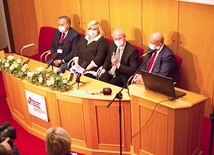 Udaną transplantację lekarze ogłosili na konferencji prasowej 21 grudnia. 