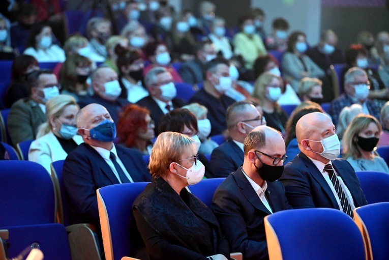 Kolędowanie z "Pectusem" i na ludowo 