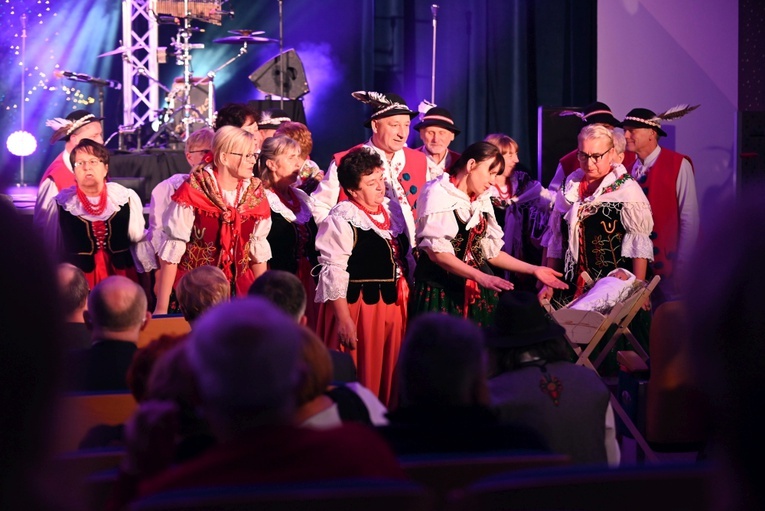 Kolędowanie z "Pectusem" i na ludowo 