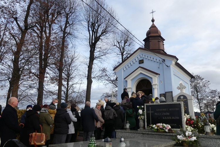 Uroczystości pogrzebowe ks. prał. Feliksa Formasa w Hecznarowicach