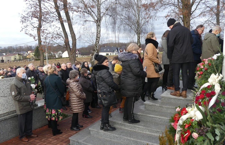 Uroczystości pogrzebowe ks. prał. Feliksa Formasa w Hecznarowicach