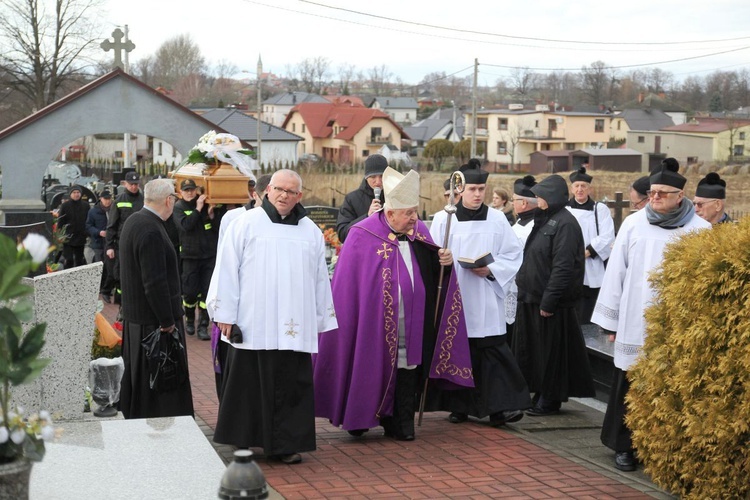 Uroczystości pogrzebowe ks. prał. Feliksa Formasa w Hecznarowicach