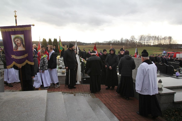 Uroczystości pogrzebowe ks. prał. Feliksa Formasa w Hecznarowicach