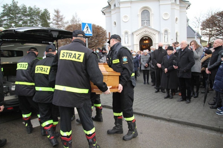 Uroczystości pogrzebowe ks. prał. Feliksa Formasa w Hecznarowicach