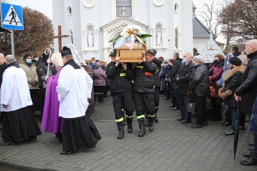 Uroczystości pogrzebowe ks. prał. Feliksa Formasa w Hecznarowicach