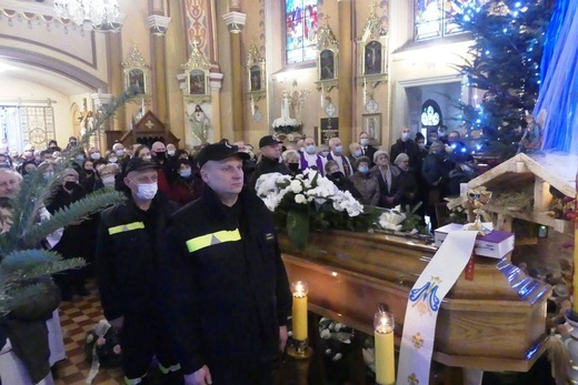 Uroczystości pogrzebowe ks. prał. Feliksa Formasa w Hecznarowicach