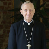 Biskup Piotr Libera w obiektywie "Gościa Płockiego"