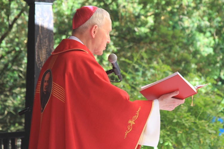 Biskup Piotr Libera w obiektywie "Gościa Płockiego"