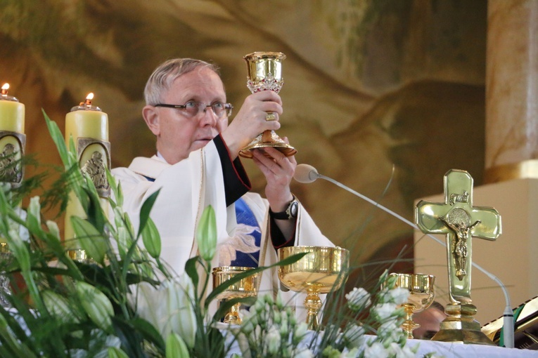 Biskup Piotr Libera w obiektywie "Gościa Płockiego"