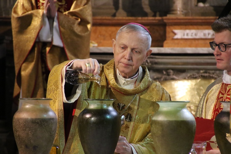 Biskup Piotr Libera w obiektywie "Gościa Płockiego"