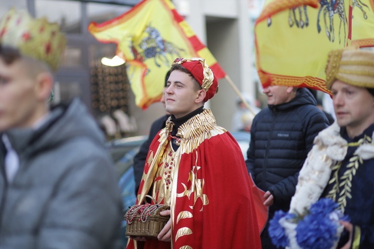 Orszak Trzech Króli 2022 w Ząbkowicach Śl.
