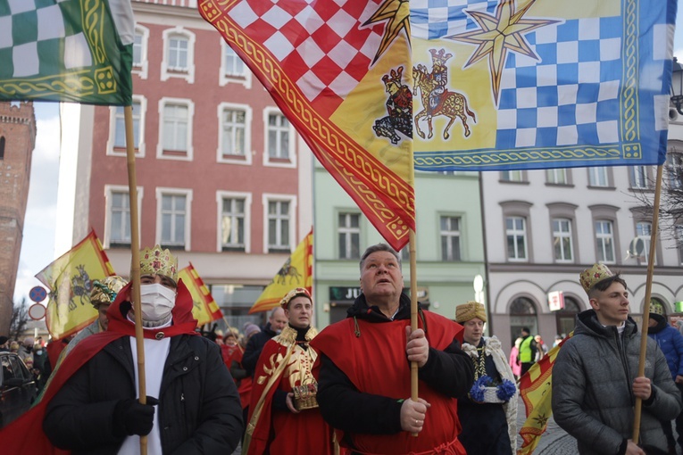 Orszak Trzech Króli 2022 w Ząbkowicach Śl.