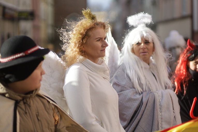 Orszak Trzech Króli 2022 w Ząbkowicach Śl.