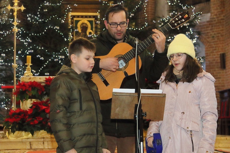 Rodzinne kolędowanie w Darłowie