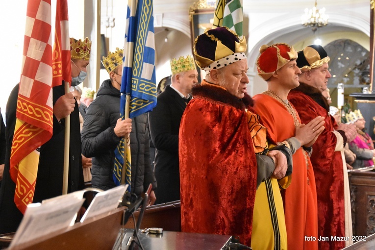 Żagań. Kolędowanie i pokłon Dzieciątku Jezus