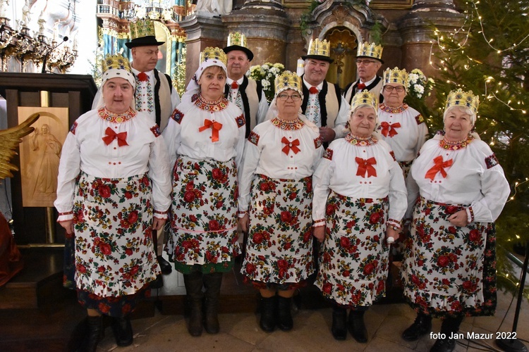 Żagań. Kolędowanie i pokłon Dzieciątku Jezus