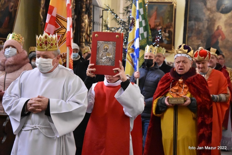 Żagań. Kolędowanie i pokłon Dzieciątku Jezus