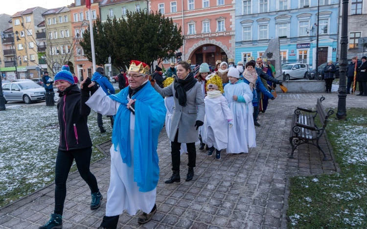 Orszak Trzech Króli 2022 w Mieroszowie