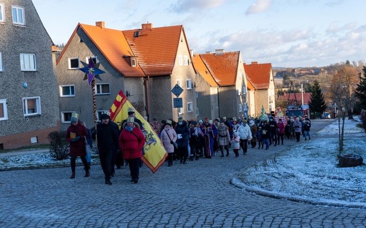 Orszak Trzech Króli 2022 w Mieroszowie